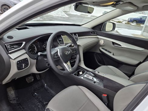 Certified 2023 INFINITI QX50 Sensory image 4