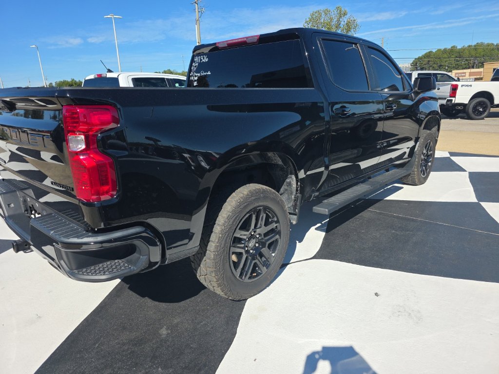 Used 2024 Chevrolet Silverado 1500 Custom Trail Boss w/ Midnight Edition AWD/4WD image 14