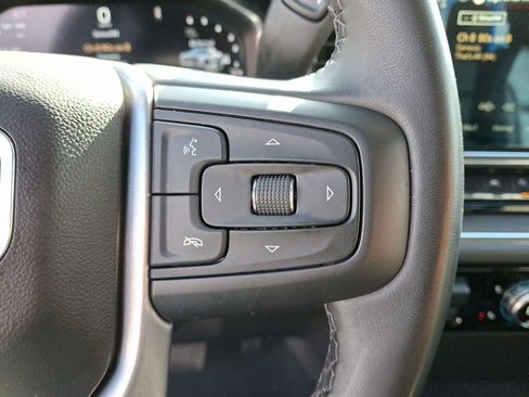 Certified 2025 GMC Sierra 1500 SLT image 24