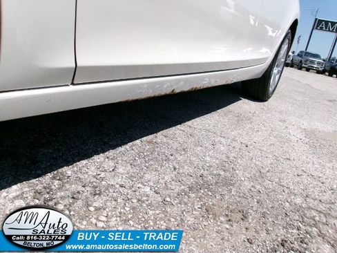 Used 2013 Chevrolet Malibu Eco w/ Power Convenience Package FWD image 25