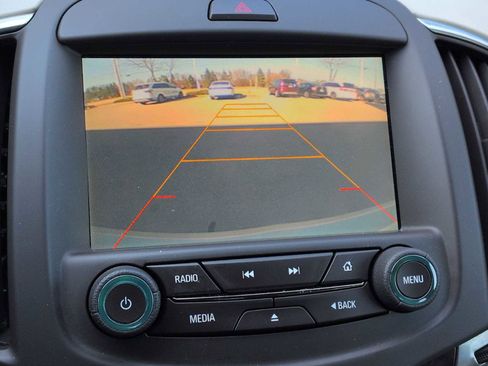 Used 2015 Buick LaCrosse image 28