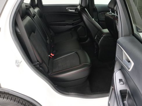 Used 2022 Ford Edge ST-Line AWD/4WD image 35