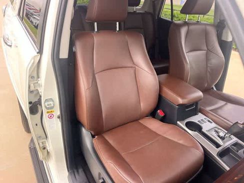 Used 2019 Toyota 4Runner Limited RWD image 12