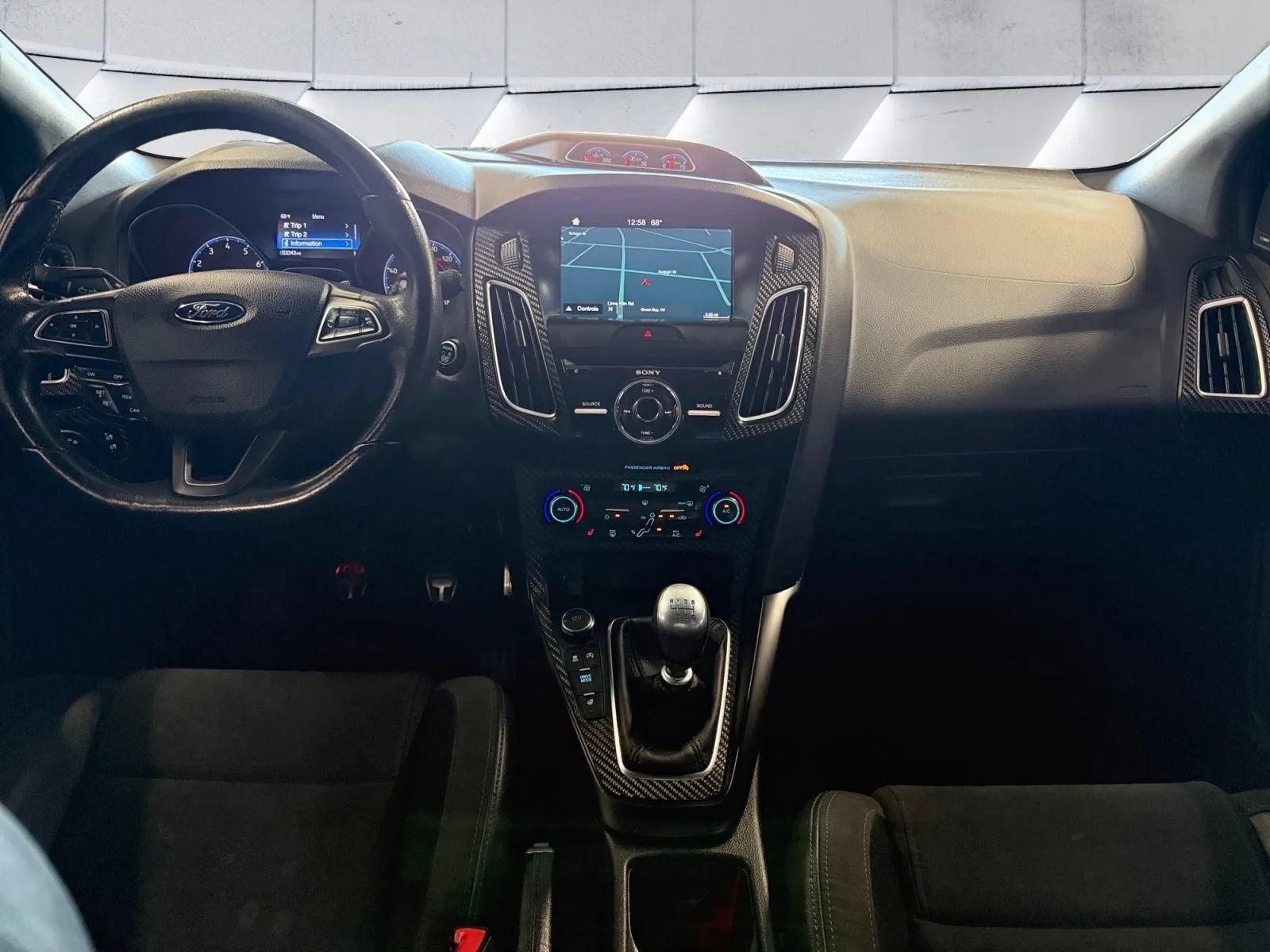 Used 2017 Ford Focus RS AWD/4WD image 10