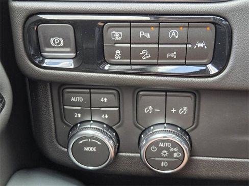 New 2026 GMC Yukon AT4 image 23