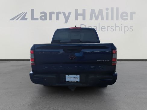 Used 2022 Nissan Frontier PRO-4X image 4