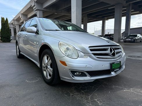 Used 2006 Mercedes-Benz R 500 4MATIC image 3