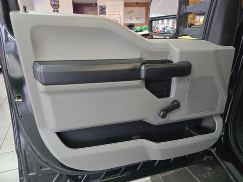 Used 2017 Ford F350 XL image 6