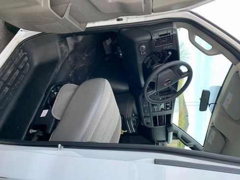 New 2024 GMC Savana 3500 Extended w/ Power Convenience Package image 10