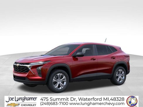 New 2026 Chevrolet Trax LS FWD image 2