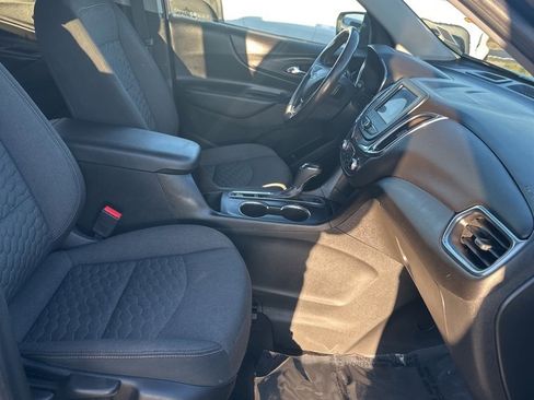 Used 2020 Chevrolet Equinox LT image 31