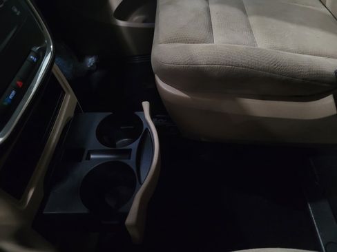 Used 2015 Dodge Grand Caravan American Value Package image 26