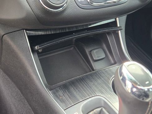 Used 2017 Chevrolet Impala LT w/ Convenience Package image 35