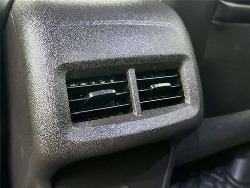 Used 2023 Chevrolet Equinox RS AWD/4WD image 25
