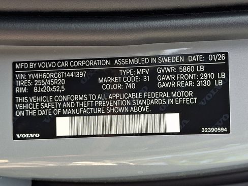 New 2026 Volvo XC60 T8 Plus w/ Protection Package Premier AWD/4WD image 13