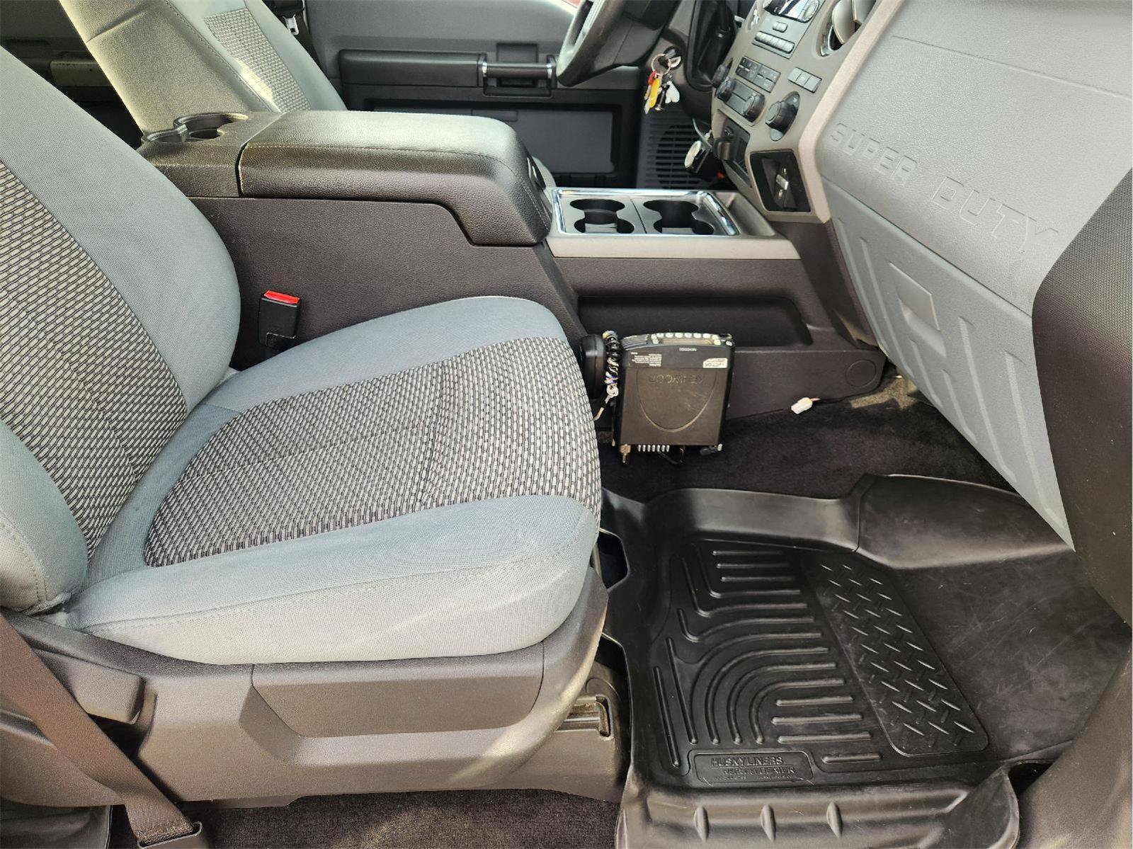 Used 2012 Ford F250 XLT w/ Heavy Service Suspension Pkg AWD/4WD image 14