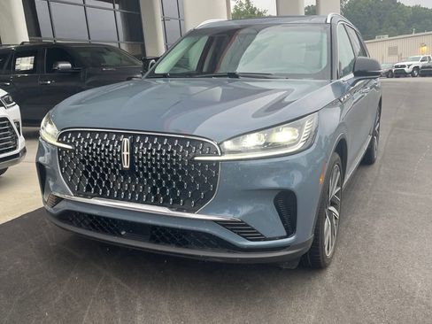 Used 2025 Lincoln Aviator Reserve w/ Equipment Group 201A AWD/4WD image 21