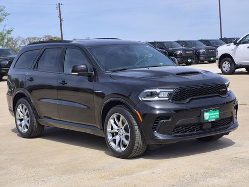 New 2026 Dodge Durango GT w/ Tow 'N Go Package AWD/4WD image 2
