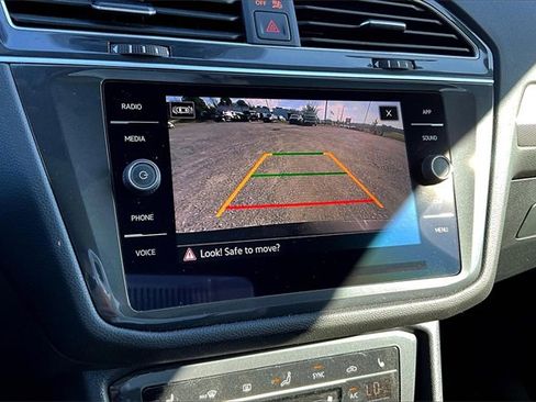 Used 2024 Volkswagen Tiguan Wolfsburg Edition image 17