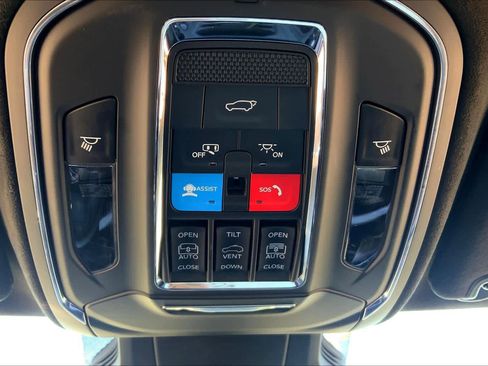 Used 2024 Jeep Wagoneer Launch Edition image 60