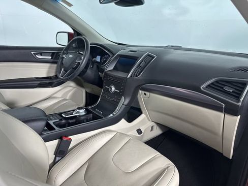 Used 2019 Ford Edge Titanium w/ Equipment Group 301A FWD image 26