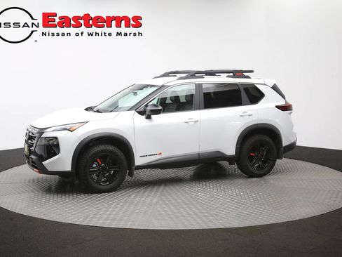 Used 2025 Nissan Rogue SV AWD/4WD image 56