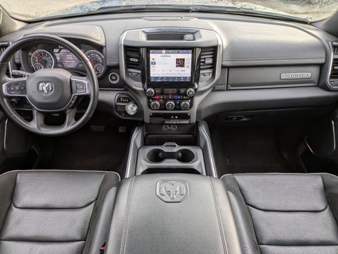 Used 2024 RAM 1500 Laramie image 16