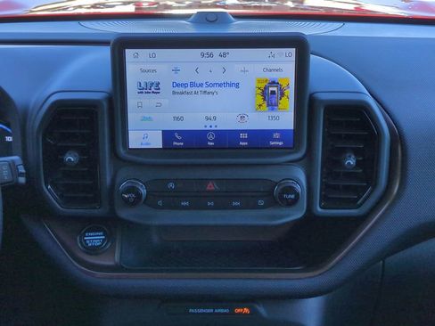 Used 2024 Ford Bronco Sport Outer Banks w/ Tech Package image 18