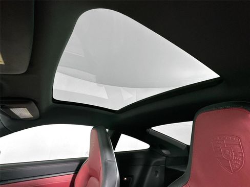 Certified 2026 Porsche 911 Carrera 4S AWD/4WD image 33