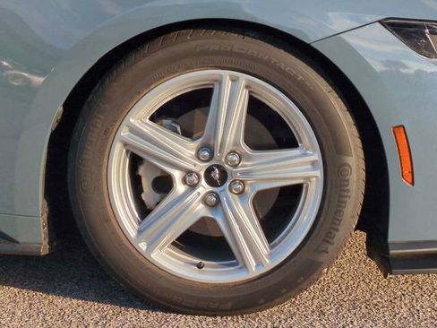 Used 2025 Ford Mustang Premium image 10