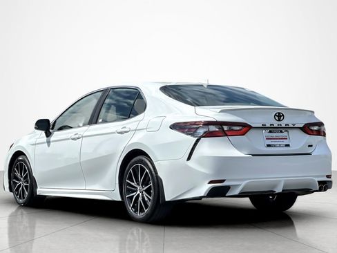 Certified 2024 Toyota Camry SE image 3