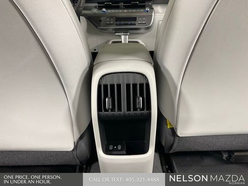 Used 2024 Hyundai Kona SEL FWD image 42