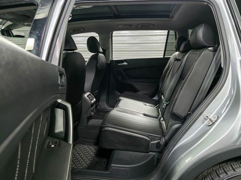 Used 2022 Volkswagen Tiguan SE FWD image 15