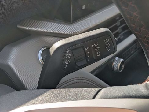 Used 2025 Ford Explorer Active w/ Active Comfort Package RWD image 27