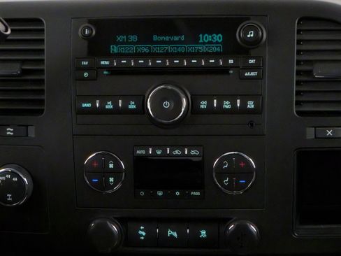 Used 2010 GMC Sierra 1500 SLE w/ Power Pack Plus image 9