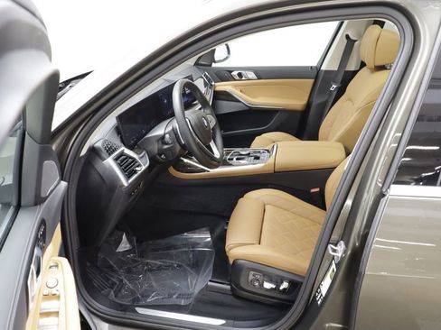 Certified 2026 BMW X7 xDrive40i image 6