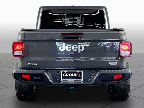 Used 2022 Jeep Gladiator Overland w/ Popular Equipment Package AWD/4WD image 5
