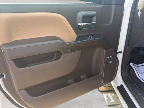 Used 2018 GMC Sierra 1500 Denali AWD/4WD image 50