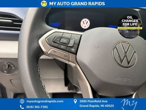 Used 2022 Volkswagen Taos SE AWD/4WD image 15