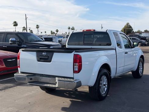 Used 2018 Nissan Frontier SV RWD image 9