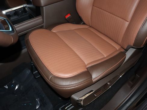 New 2026 Ford F350 King Ranch w/ FX4 Off-Road Package image 35