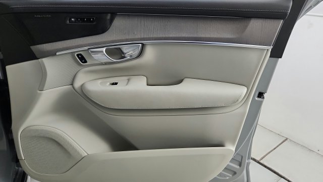 Certified 2026 Volvo XC90 B6 Ultra w/ Protection Package AWD/4WD image 42