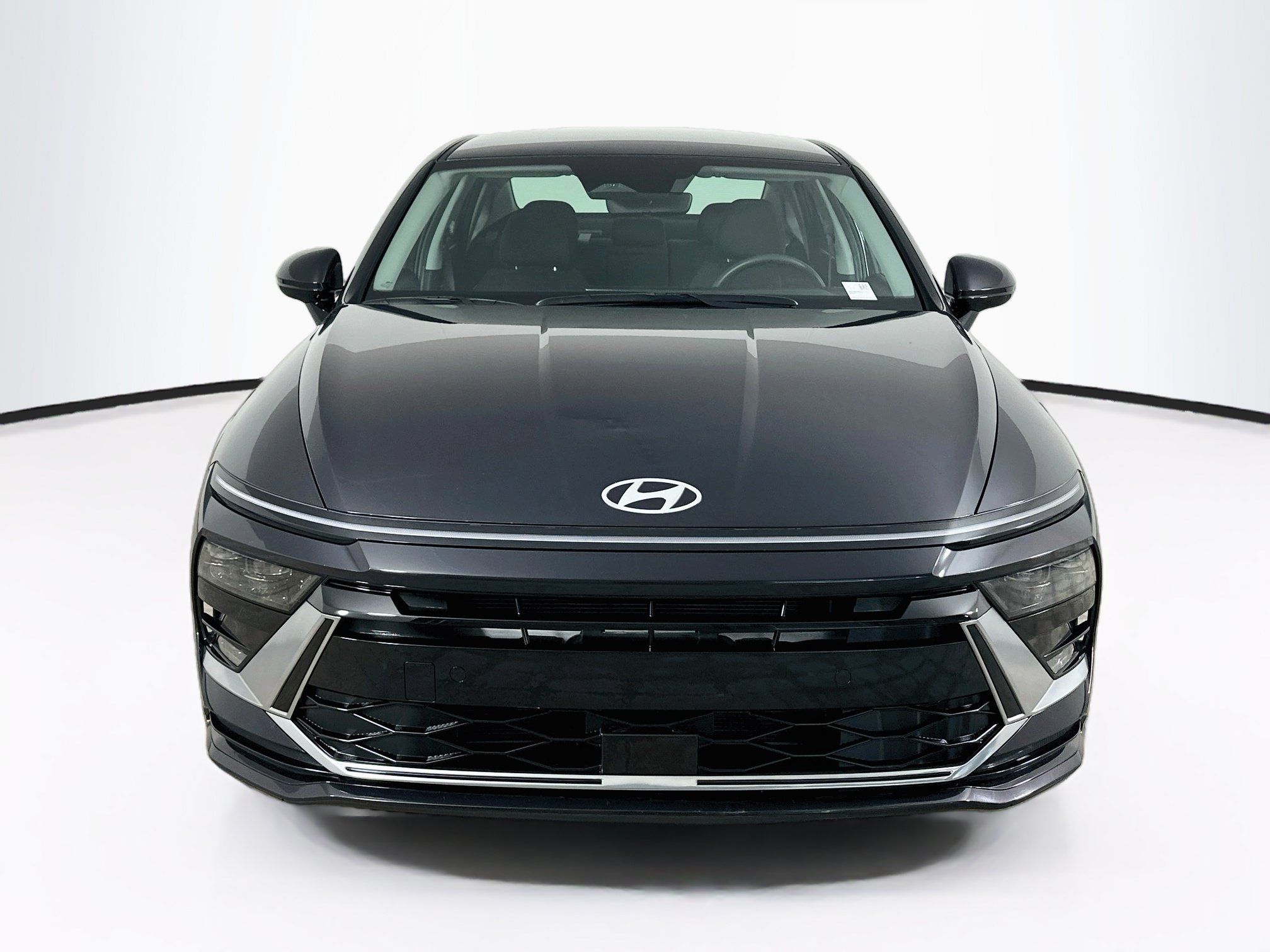 Used 2025 Hyundai Sonata SEL FWD image 2