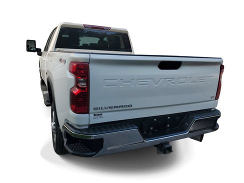 Used 2025 Chevrolet Silverado 2500 LT w/ Convenience Package AWD/4WD image 3