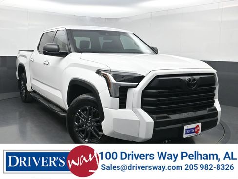 Used 2025 Toyota Tundra SR5 RWD image 1