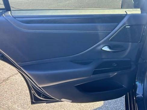 Used 2023 Lexus ES 350 Luxury image 14