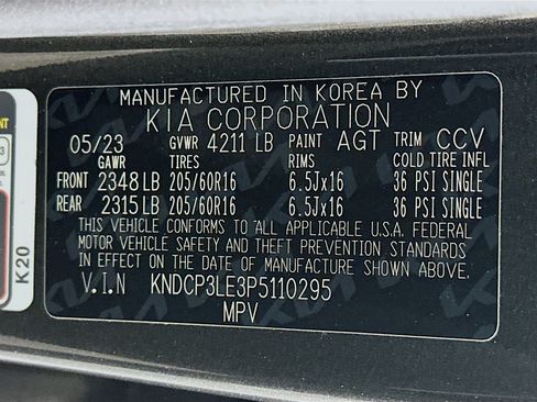 Used 2023 Kia Niro LX image 12