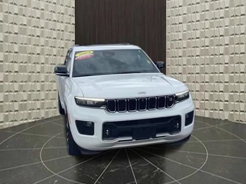 Certified 2023 Jeep Grand Cherokee Overland w/ Adv Protech Group III AWD/4WD image 19