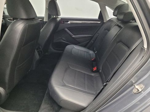 Used 2016 Volkswagen Passat 1.8T SE image 18