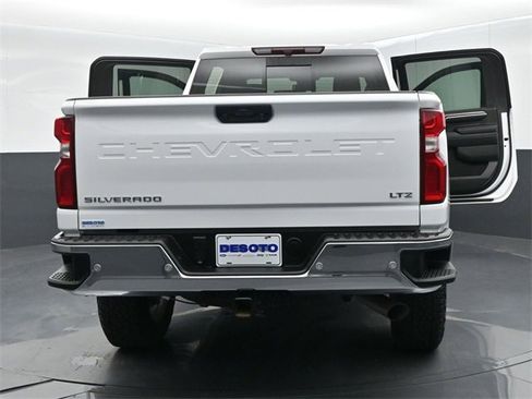 Used 2024 Chevrolet Silverado 2500 LTZ w/ LTZ Plus Package image 67